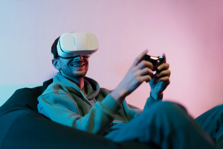 Joyful Engagement in Virtual Reality